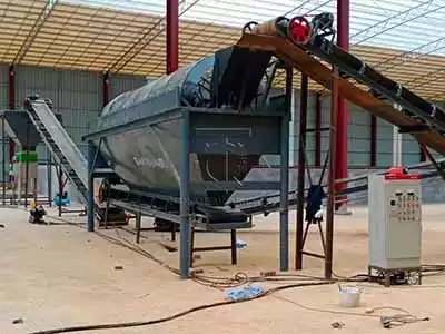 Fertilizer screening machine