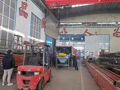 Fertilizer screening machine