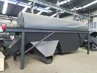 Fertilizer screening machine