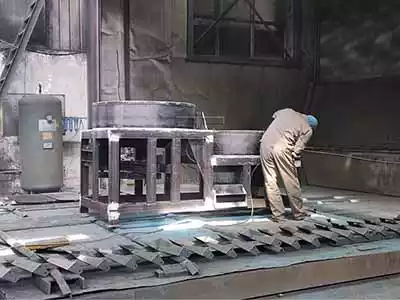 Throw round shaping machine