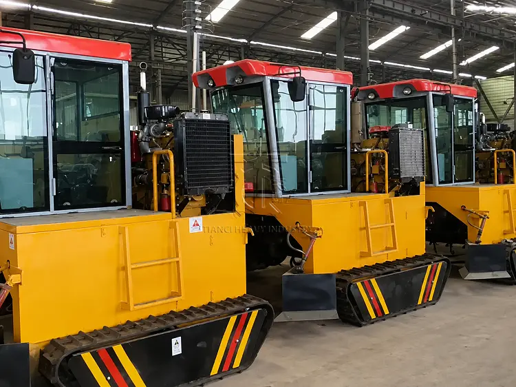 crawler type compost turner 02