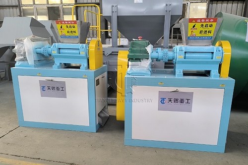 double roller granulator 01