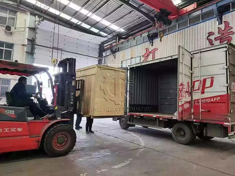 double roller granulator shipment 02